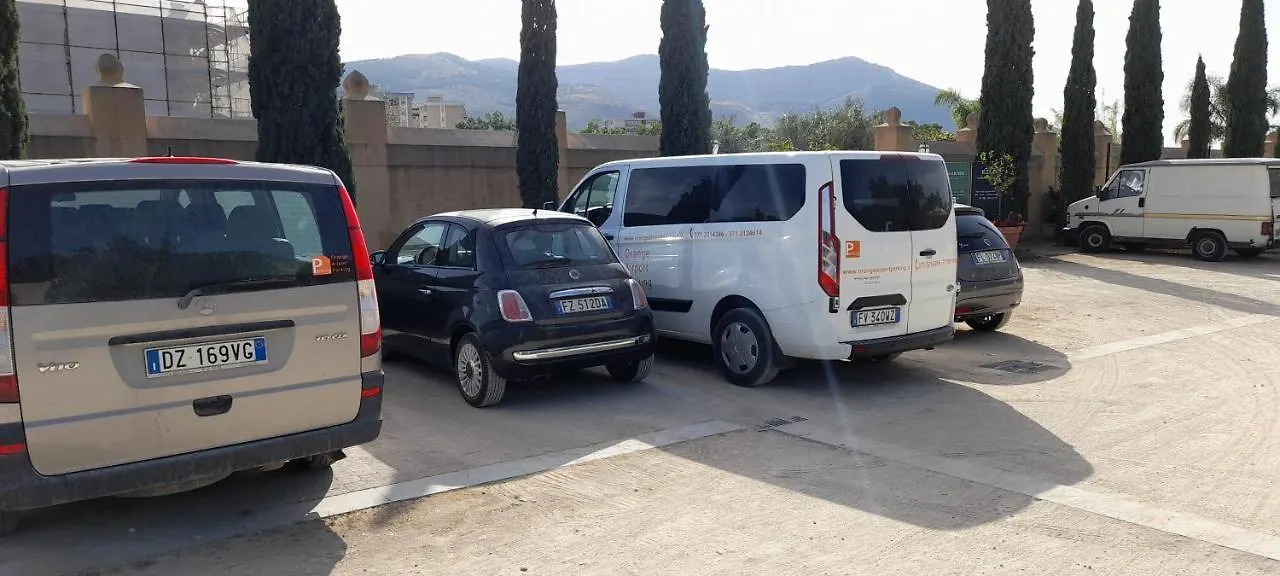 *** Lejlighedshotel Villa Lampedusa Palermo Italien